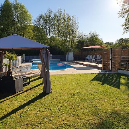 Luxury Safari Tents At Moulin Du Pommier Glamping & Camping Saulgond Eksteriør bilde