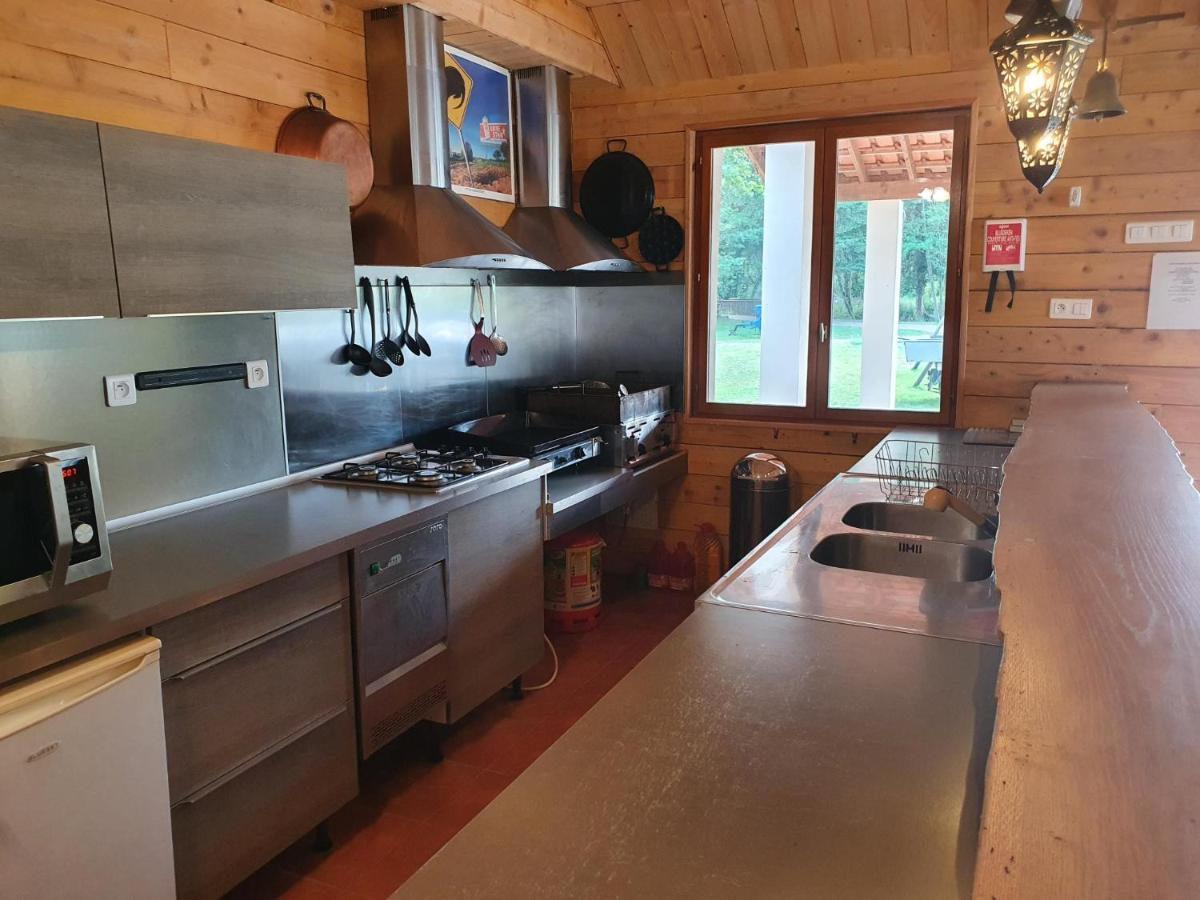 Luxury Safari Tents At Moulin Du Pommier Glamping & Camping Saulgond Eksteriør bilde