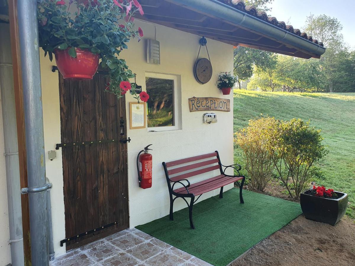 Luxury Safari Tents At Moulin Du Pommier Glamping & Camping Saulgond Eksteriør bilde