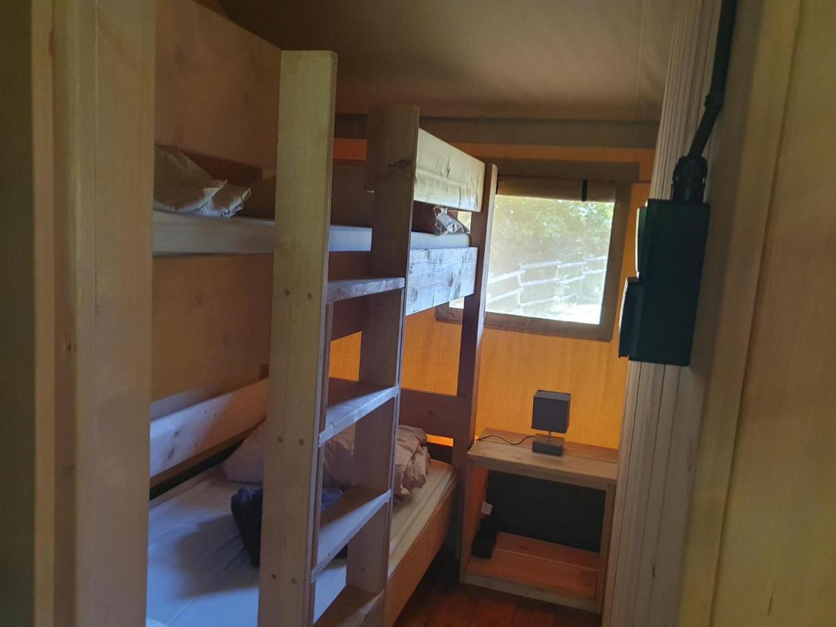 Luxury Safari Tents At Moulin Du Pommier Glamping & Camping Saulgond Eksteriør bilde
