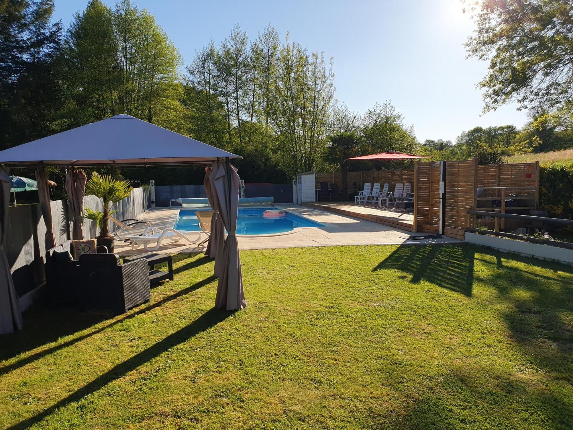 Luxury Safari Tents At Moulin Du Pommier Glamping & Camping Saulgond Eksteriør bilde